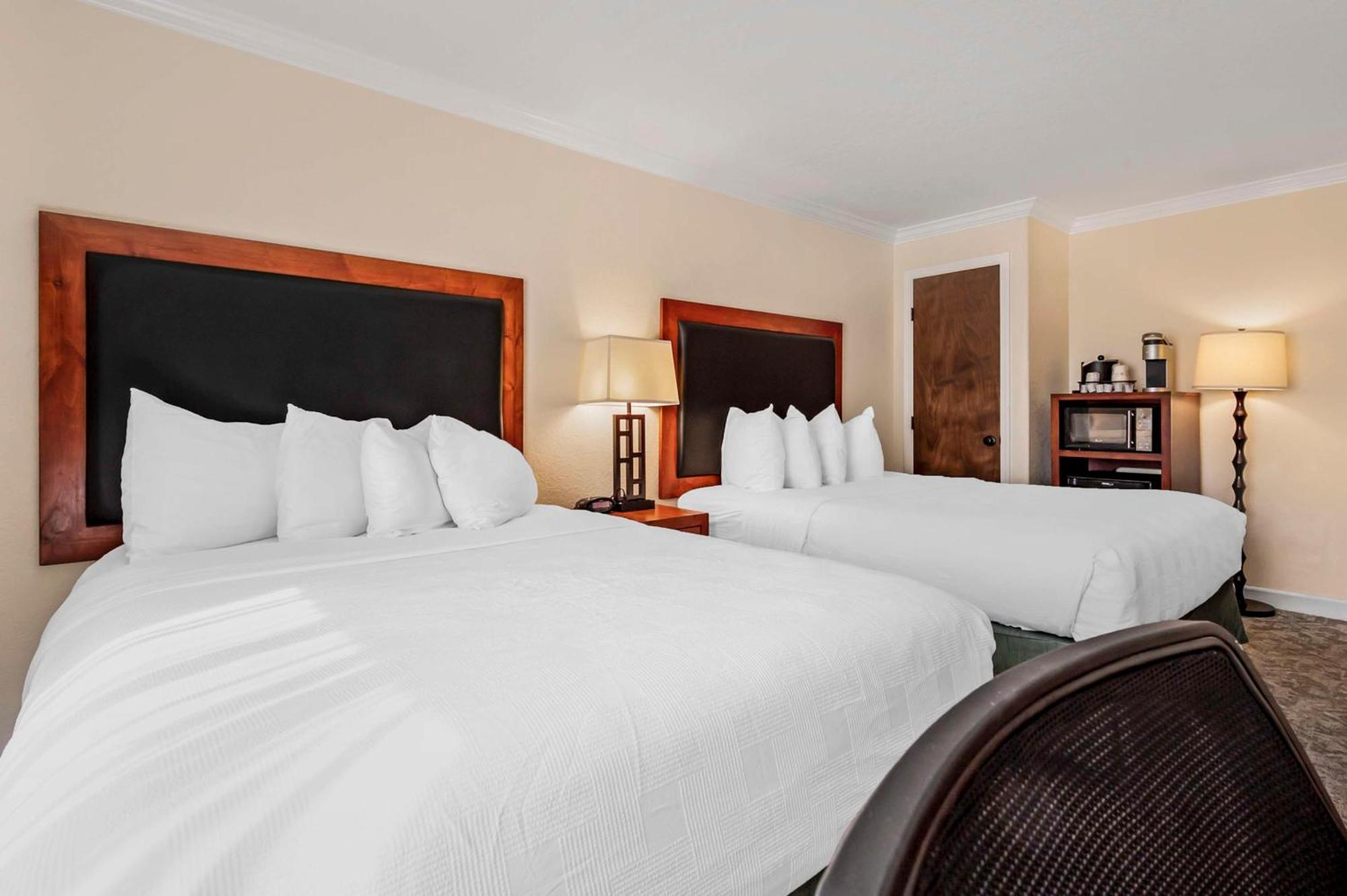 Best Western Plus Eagle Vail Airport Екстериор снимка