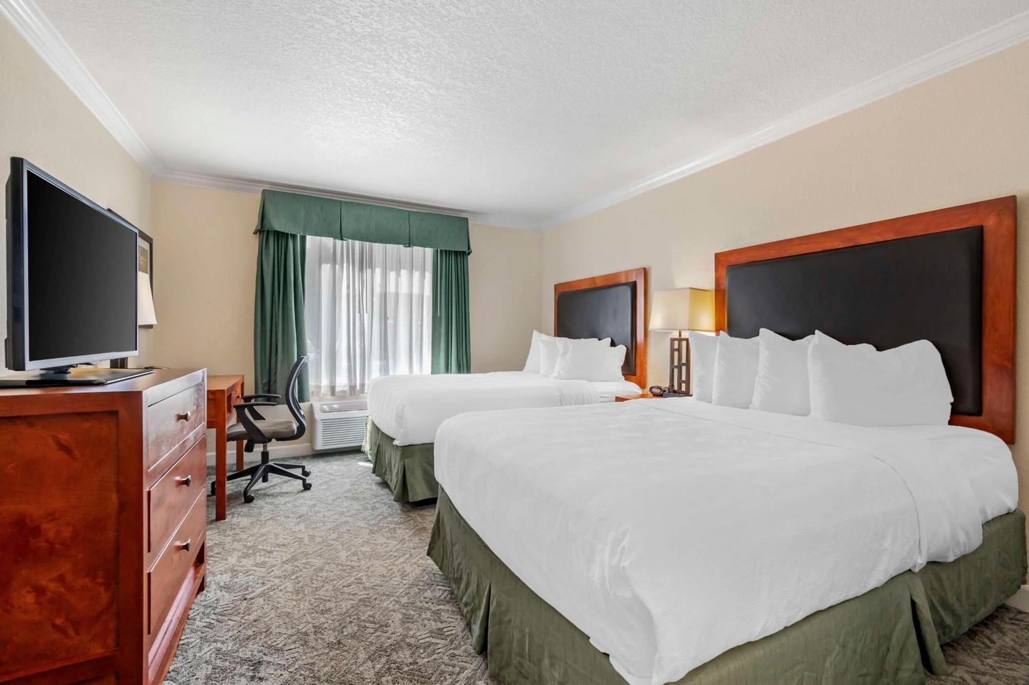 Best Western Plus Eagle Vail Airport Екстериор снимка