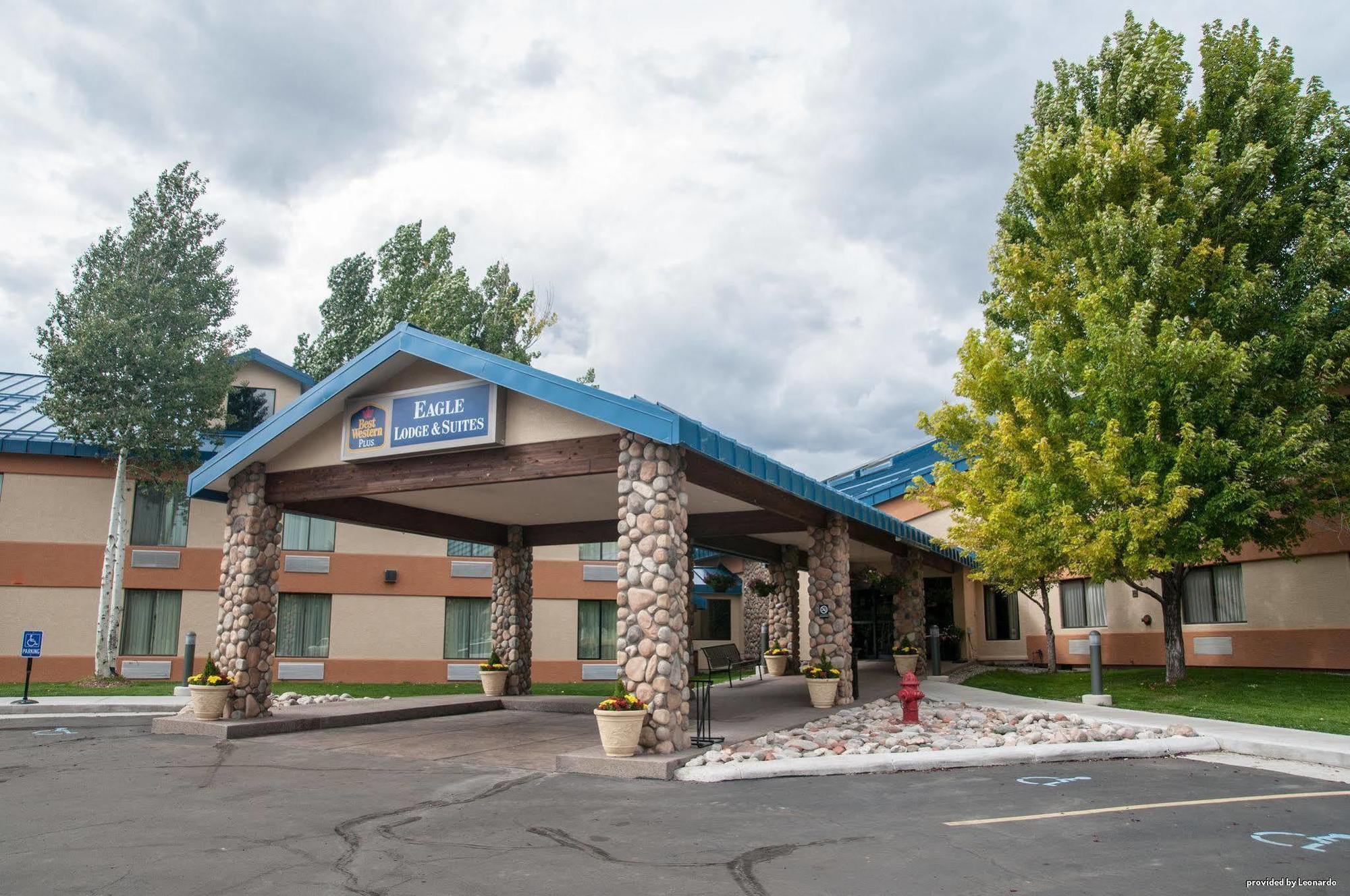 Best Western Plus Eagle Vail Airport Екстериор снимка