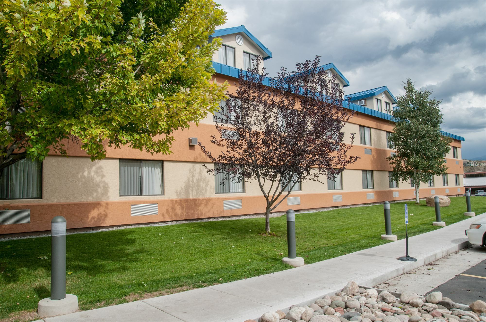Best Western Plus Eagle Vail Airport Екстериор снимка