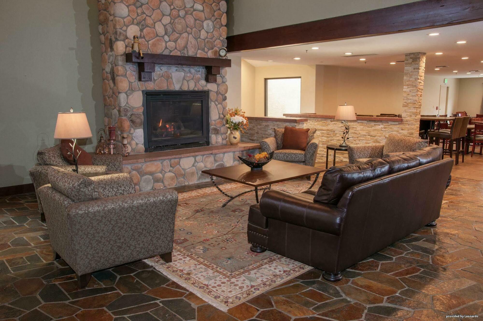 Best Western Plus Eagle Vail Airport Екстериор снимка